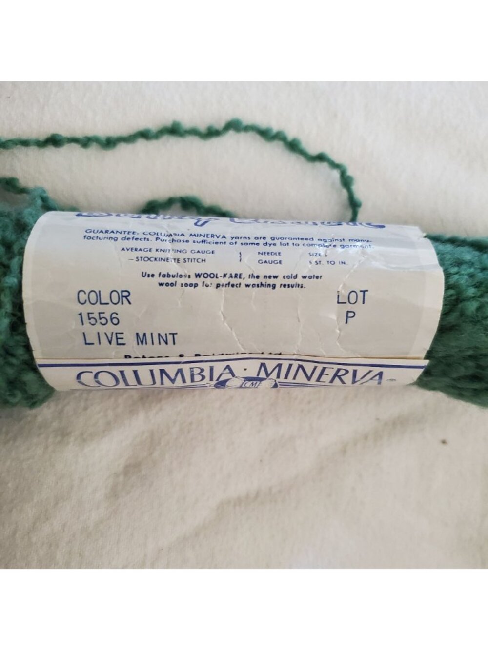 Columbia Minerva Bulky Boucle Yarn 1556 Live Mint Virgin Wool Nylon - Picture 2 of 10